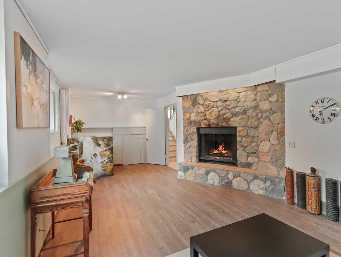 22 Pinewood Crescent 