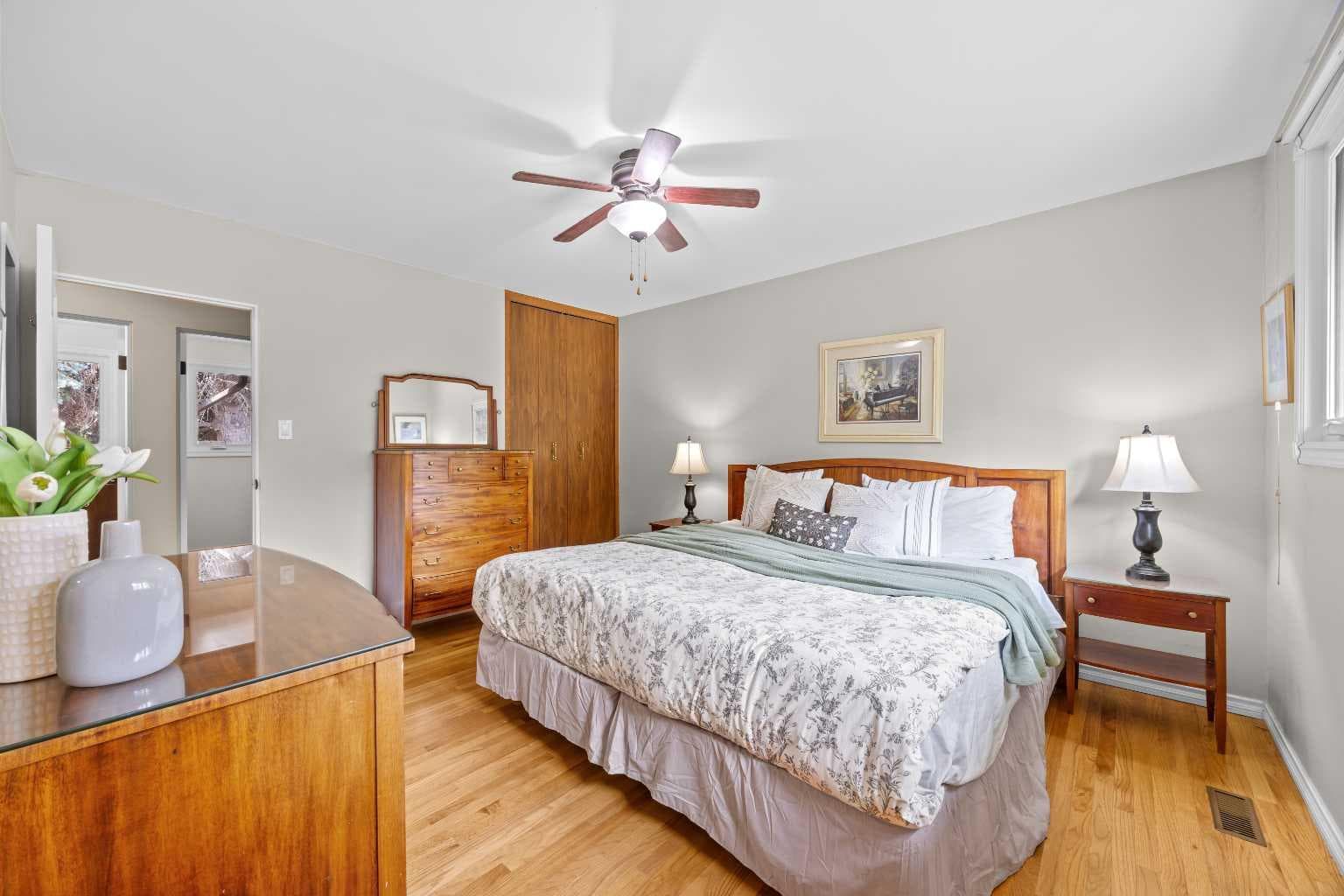 30 Gateway Drive SW