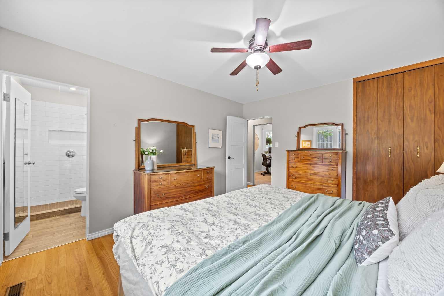 30 Gateway Drive SW