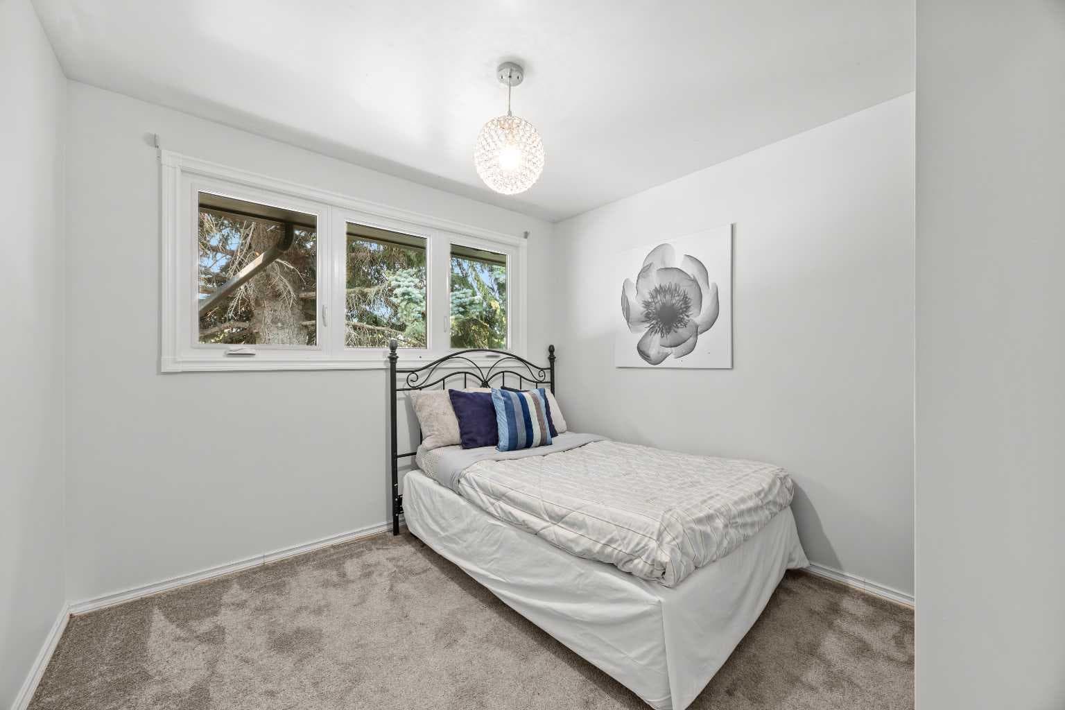 30 Gateway Drive SW