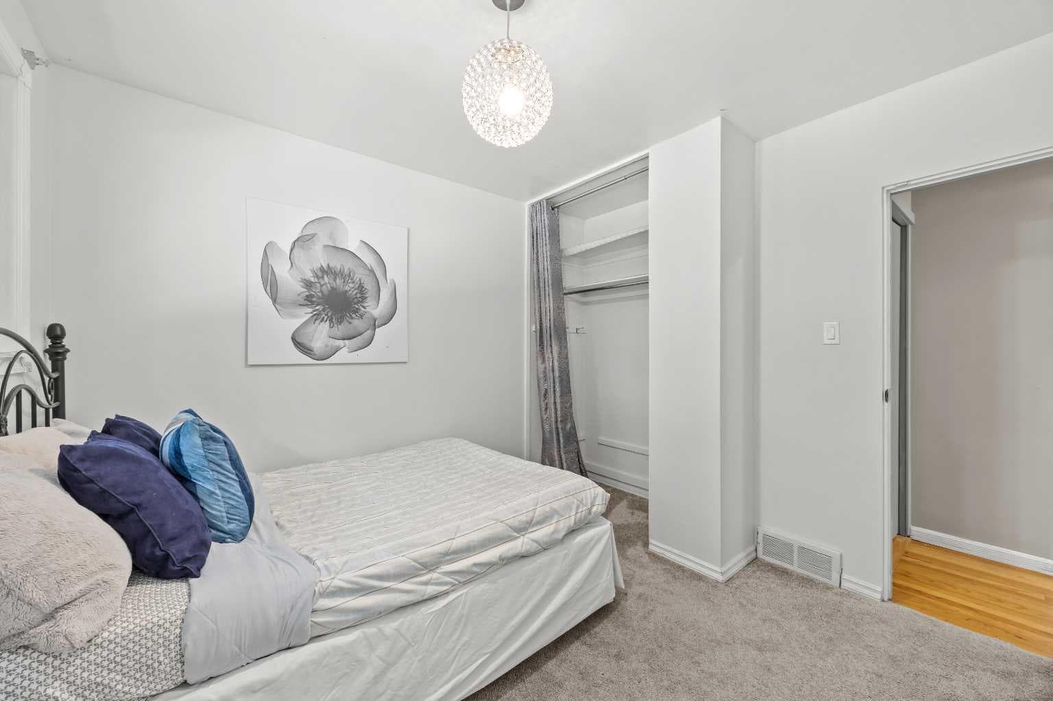 30 Gateway Drive SW