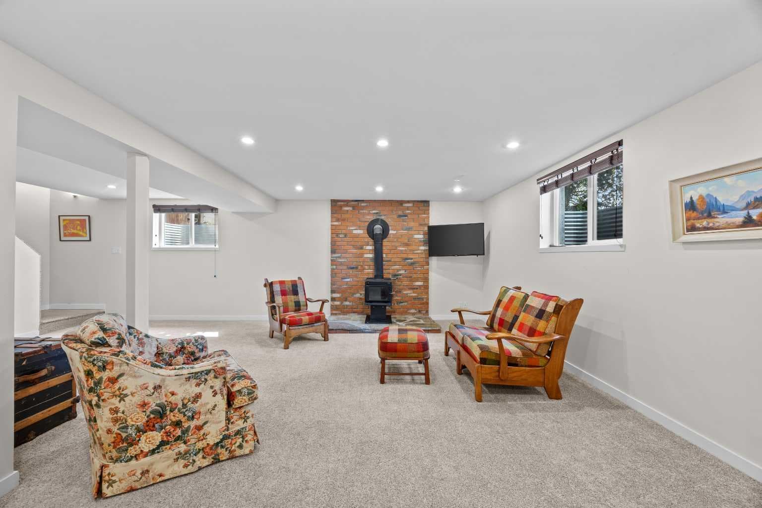 30 Gateway Drive SW