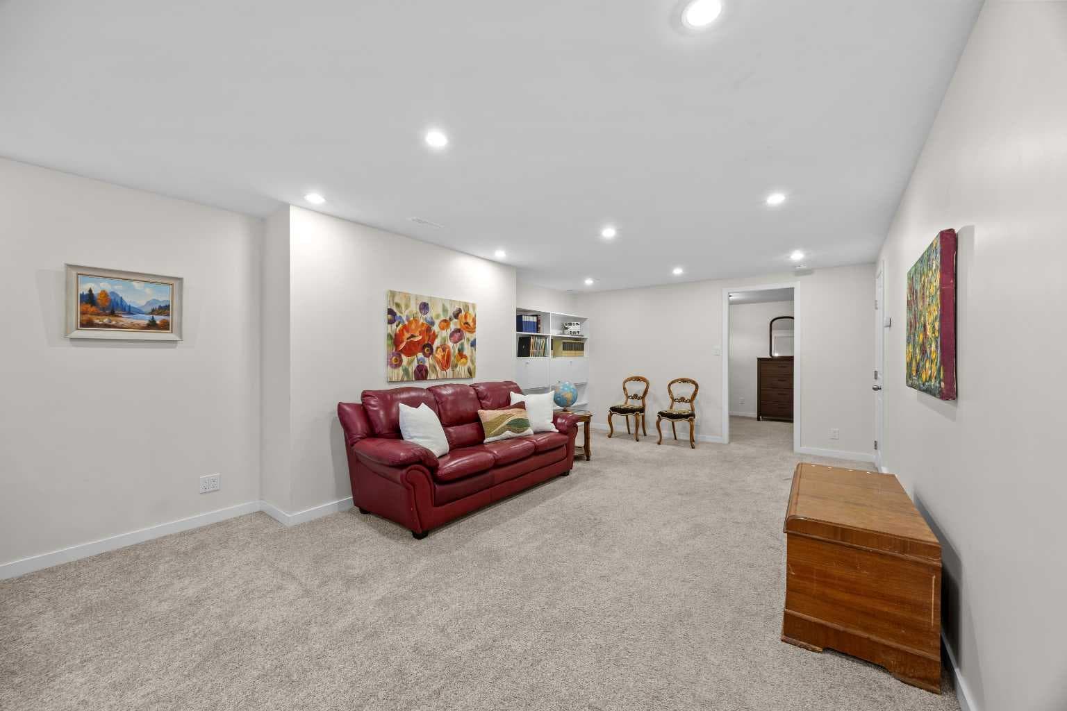 30 Gateway Drive SW