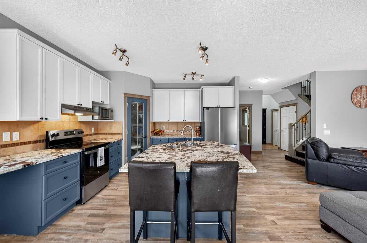 363 Evanston View NW