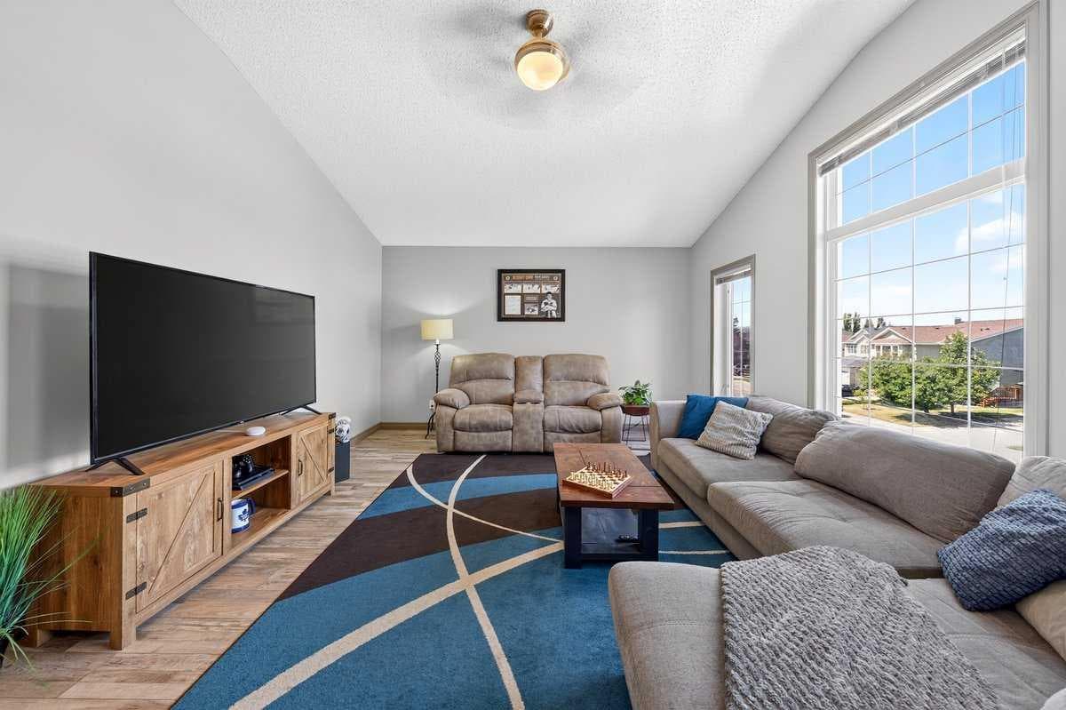 363 Evanston View NW