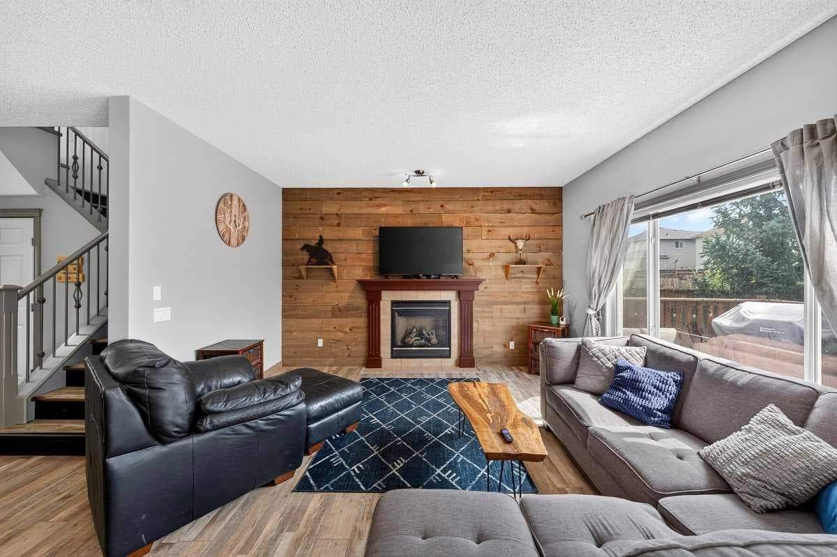 363 Evanston View NW