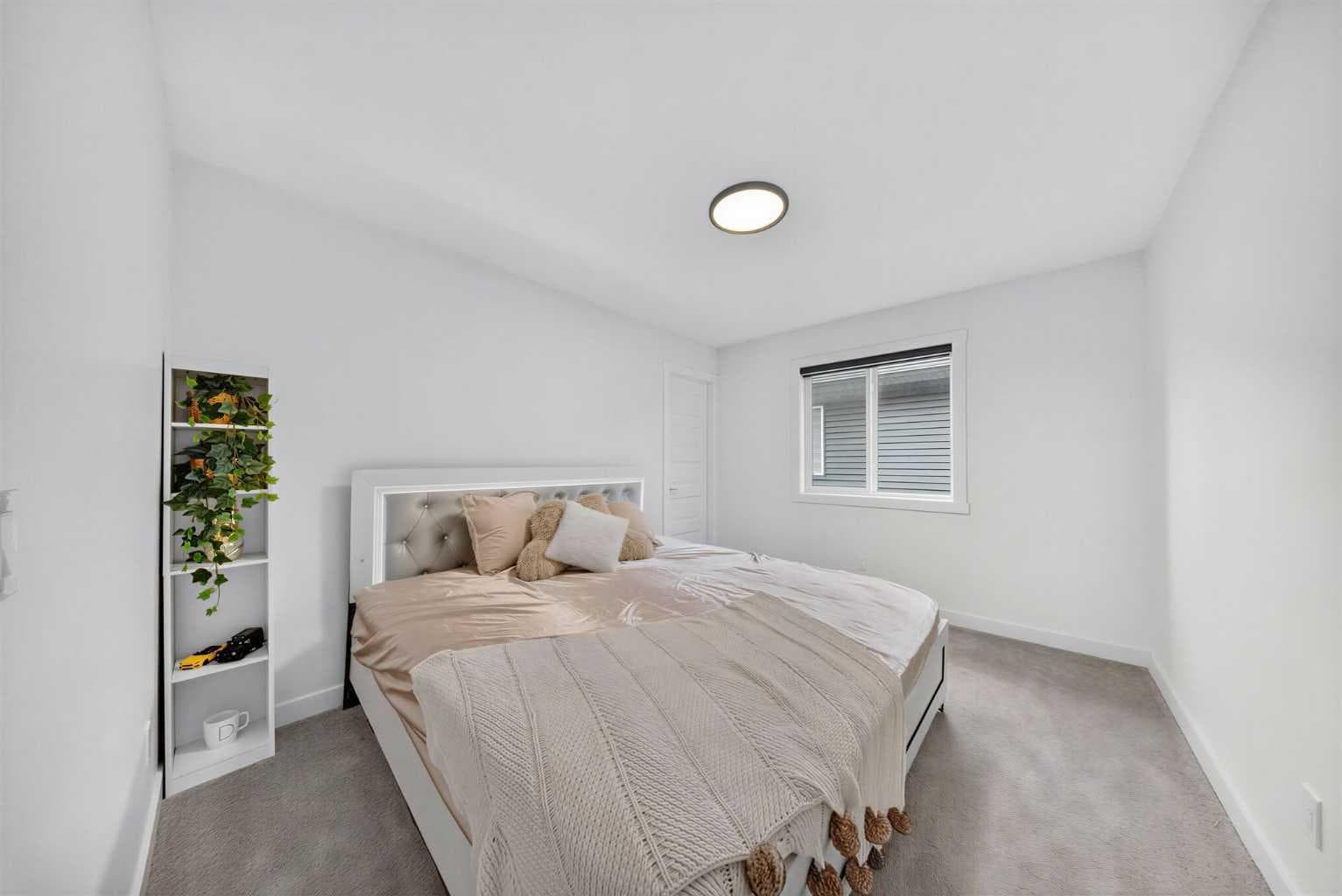 105 Homestead Crescent NE