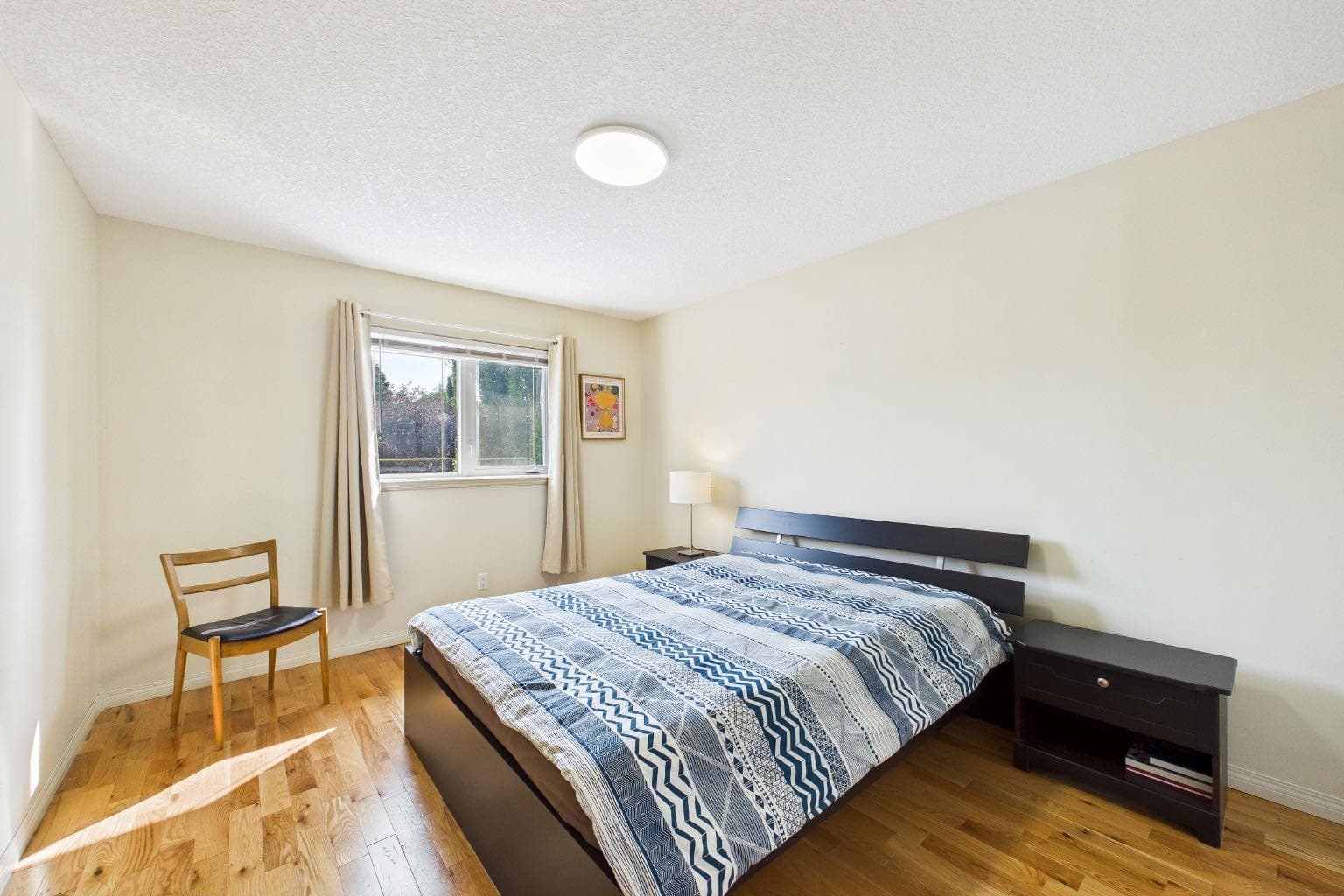 15 Royal Crest Terrace NW