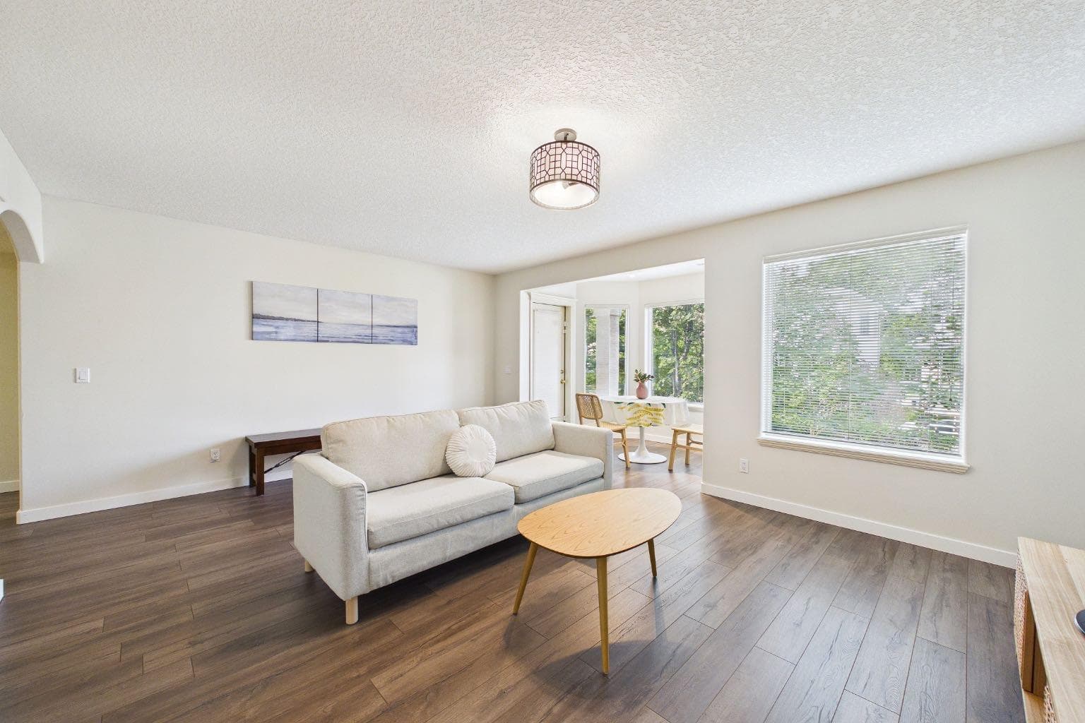 15 Royal Crest Terrace NW