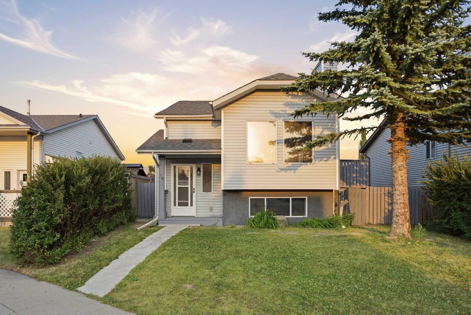 52 Erin Meadows Court SE