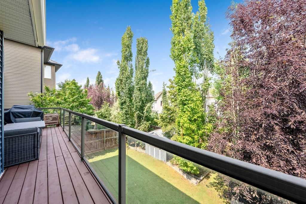 115 Coopers Hill SW