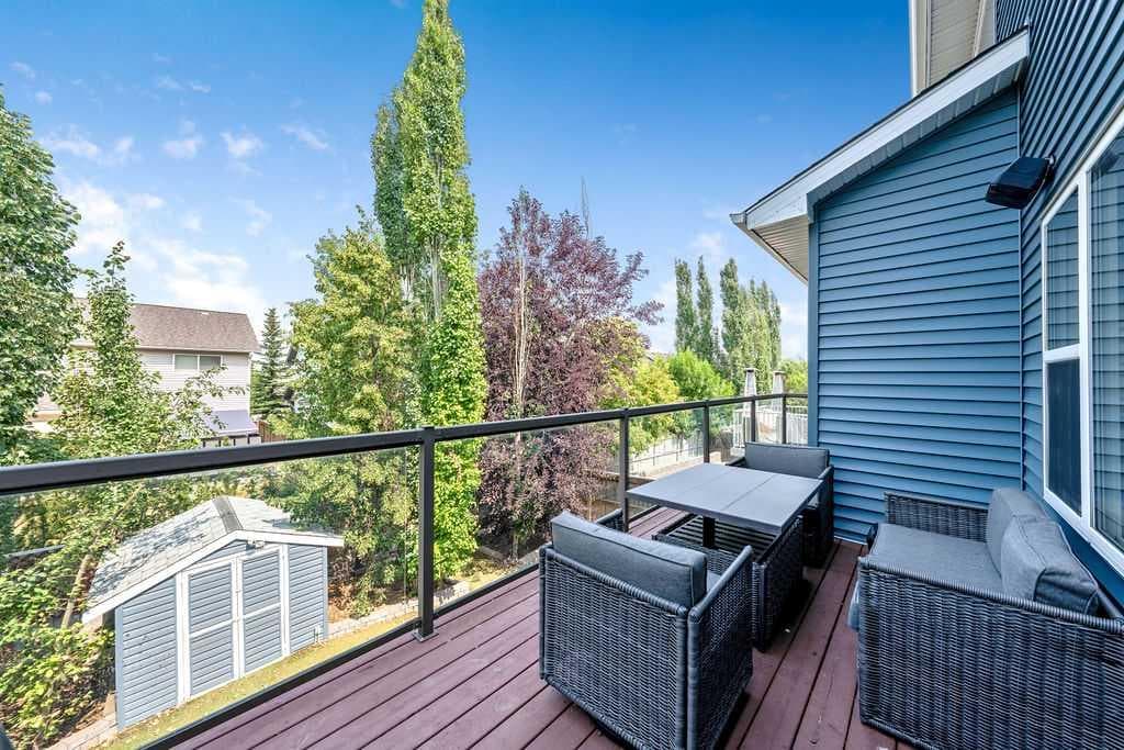 115 Coopers Hill SW
