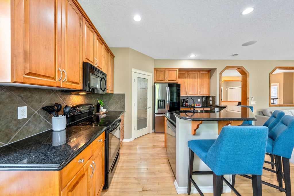 115 Coopers Hill SW