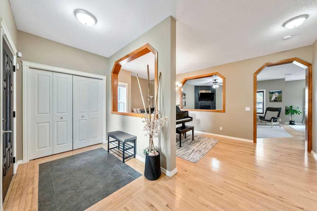 115 Coopers Hill SW