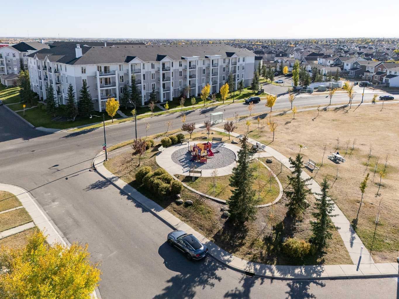 1212, 333 Taravista Drive NE