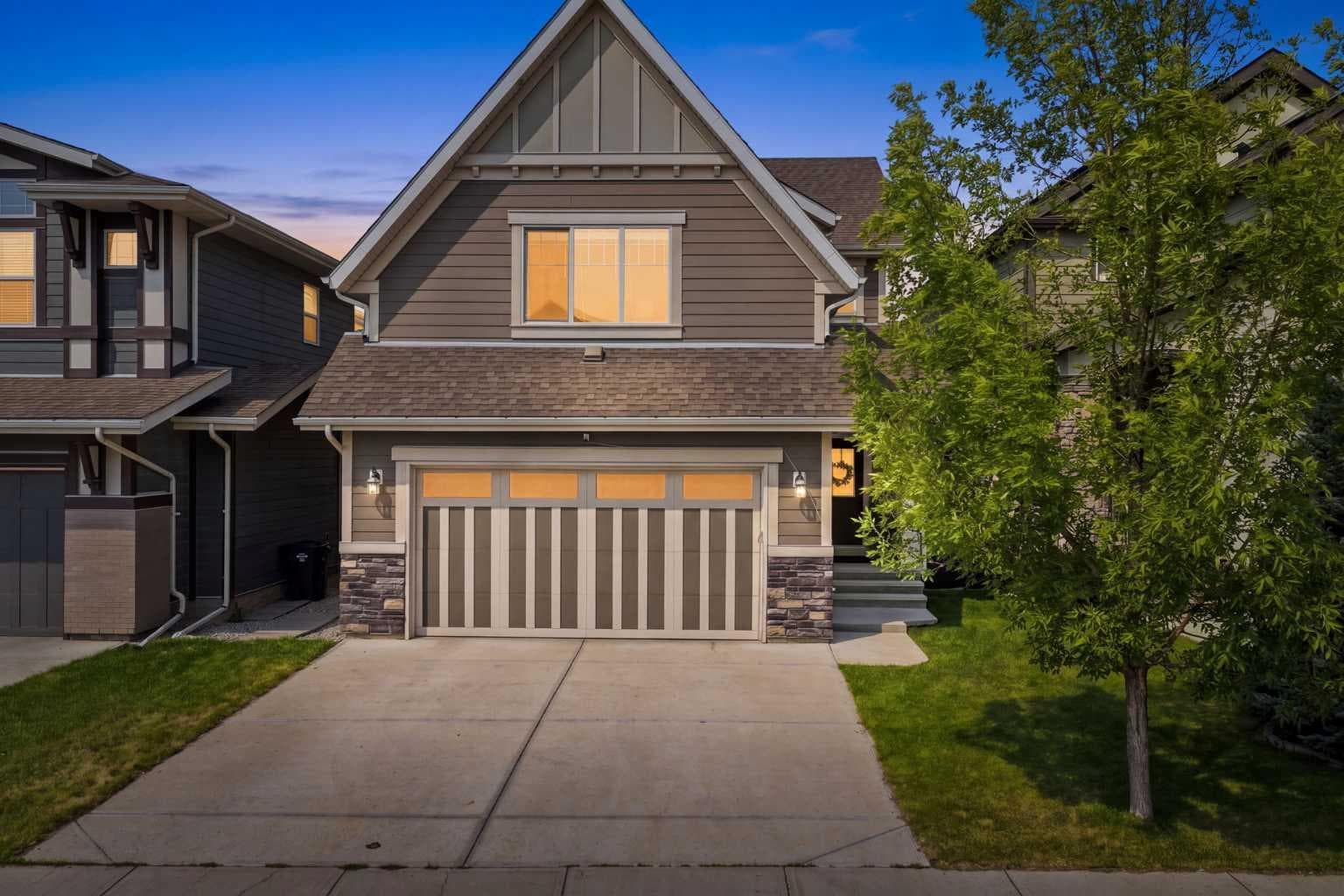 12 Masters Court SE