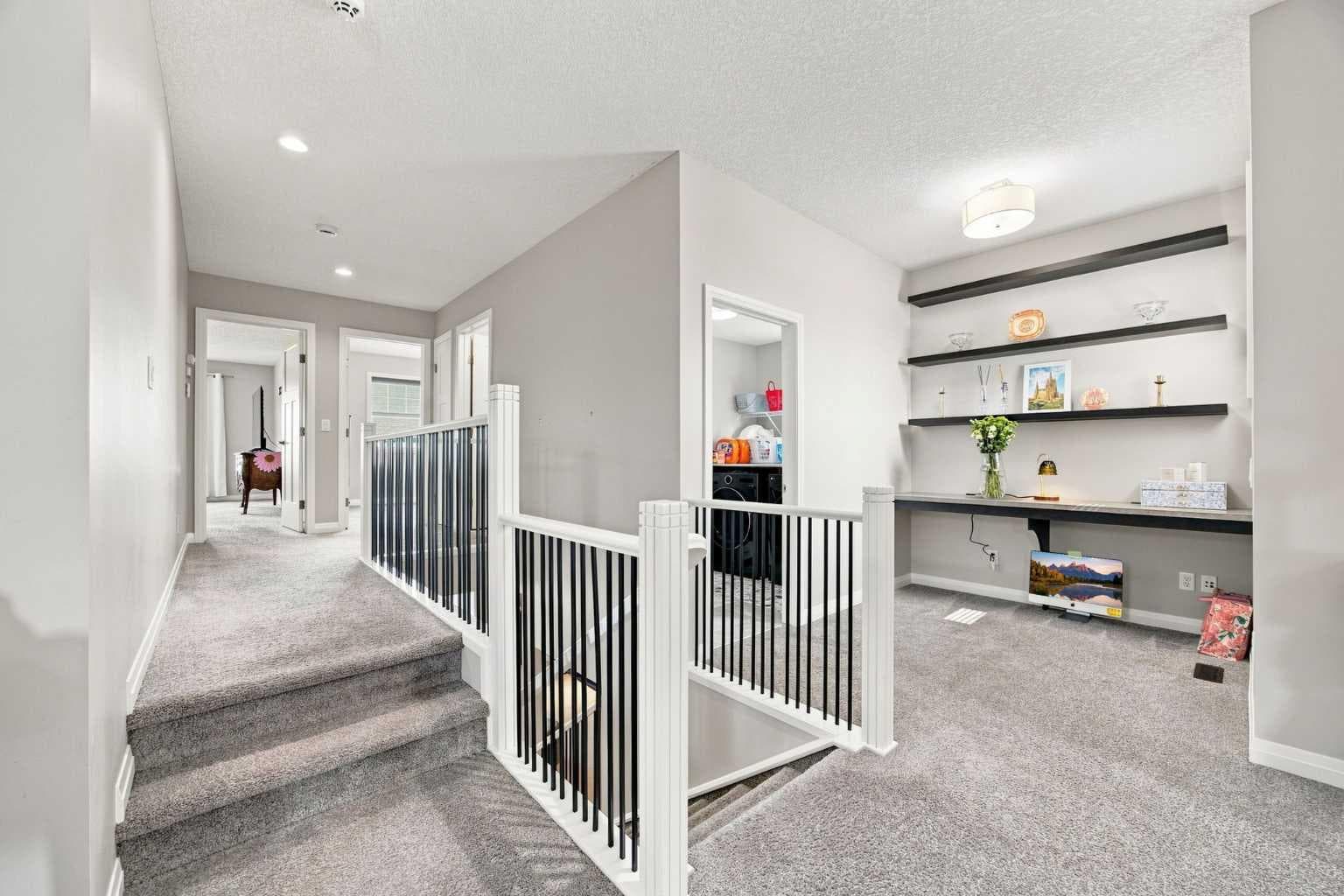 12 Masters Court SE