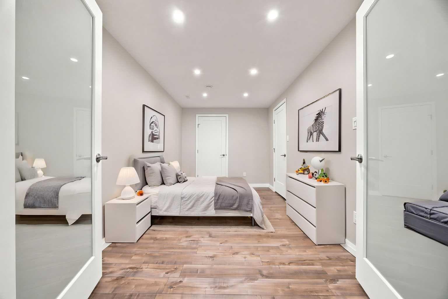 12 Masters Court SE