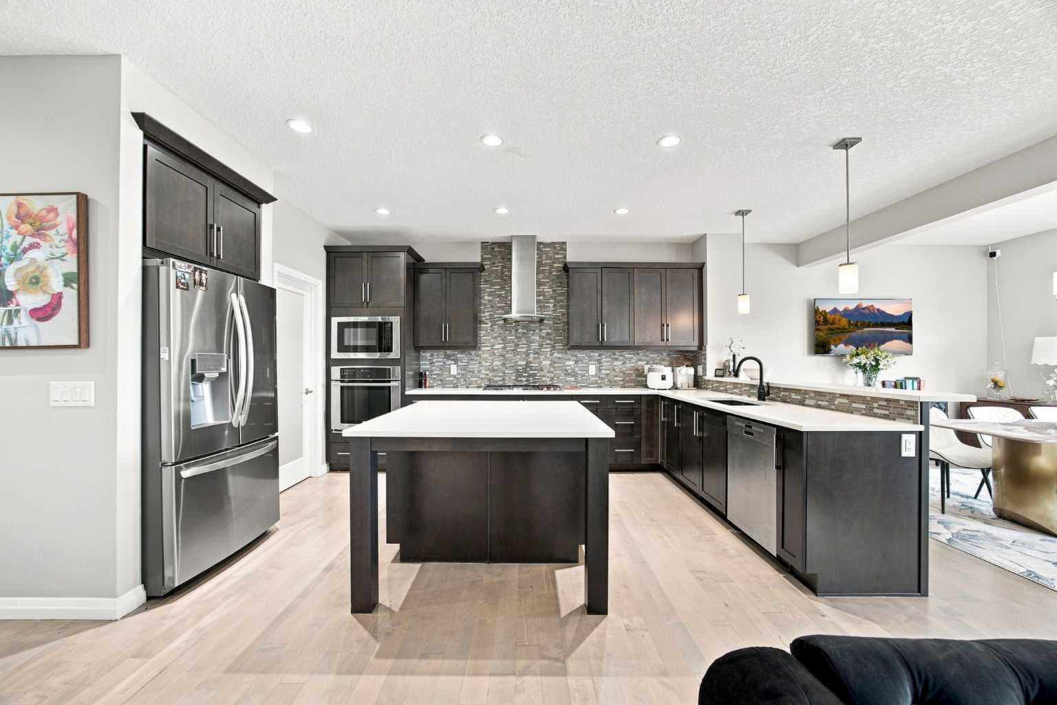 12 Masters Court SE
