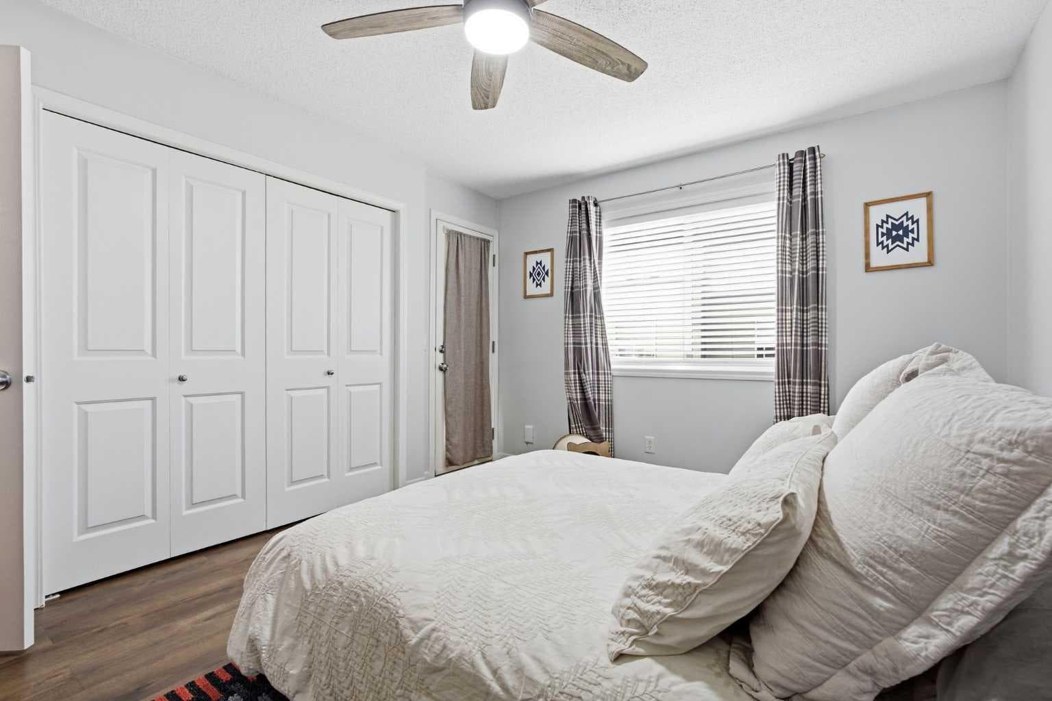 708, 140 sagewood Boulevard 