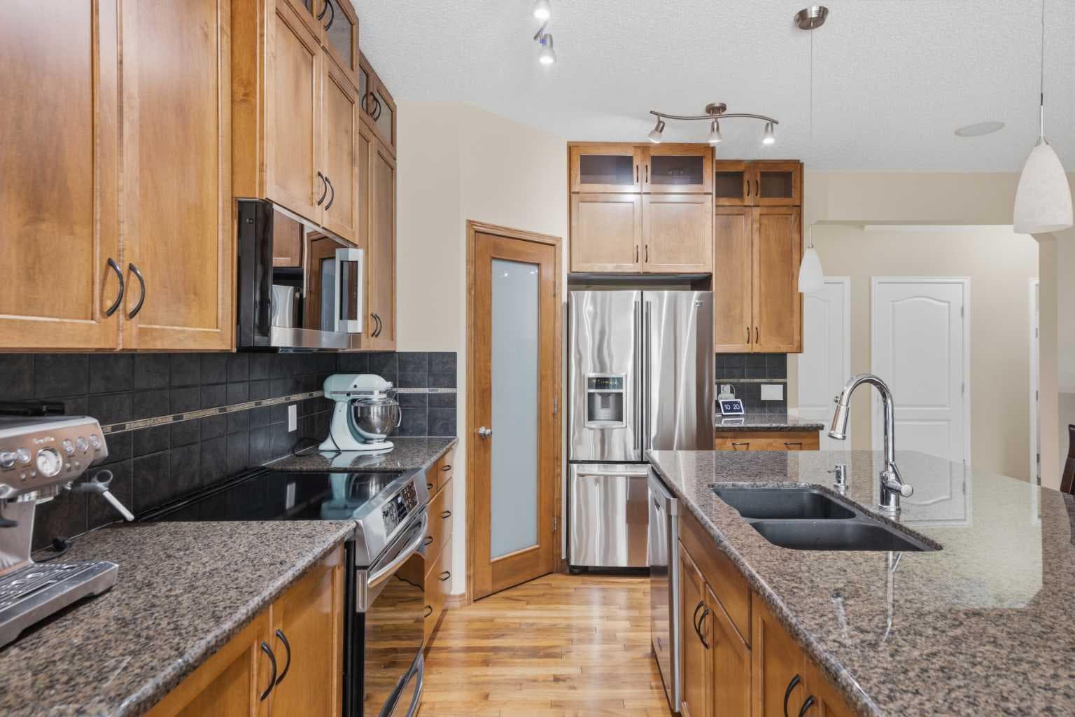 107 Brightonstone Common SE