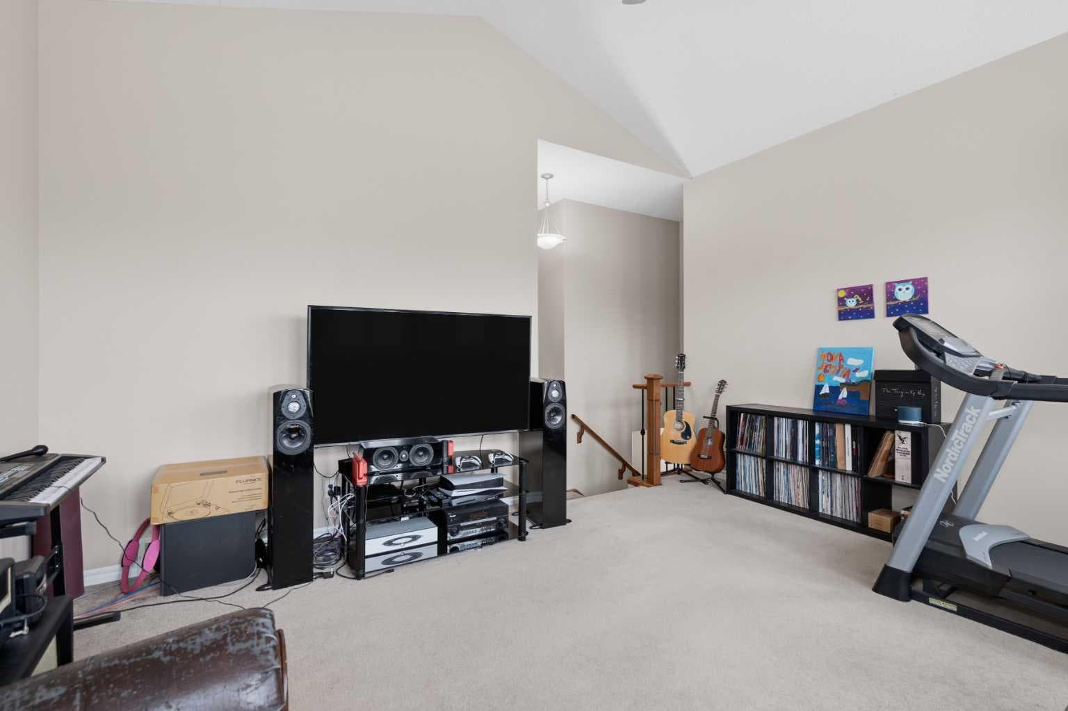 107 Brightonstone Common SE