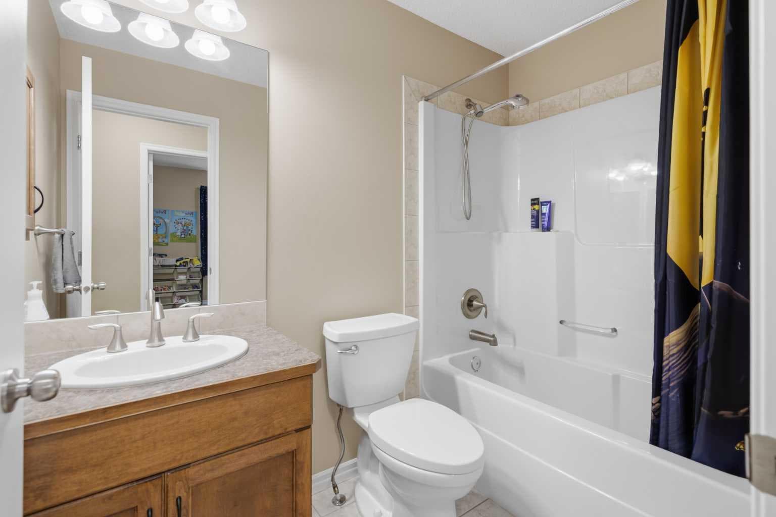 107 Brightonstone Common SE