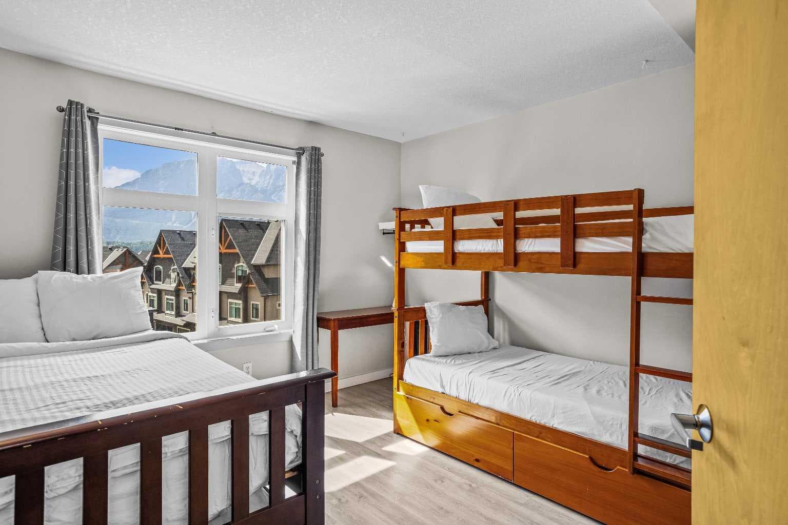401, 160 Kananaskis Way 