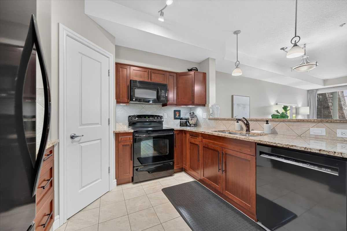 2215, 2330 Fish Creek Boulevard SW