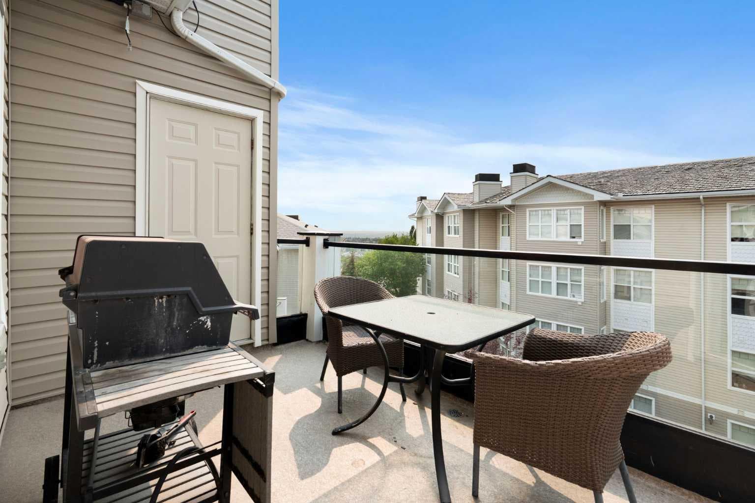 422, 369 Rocky Vista Park NW