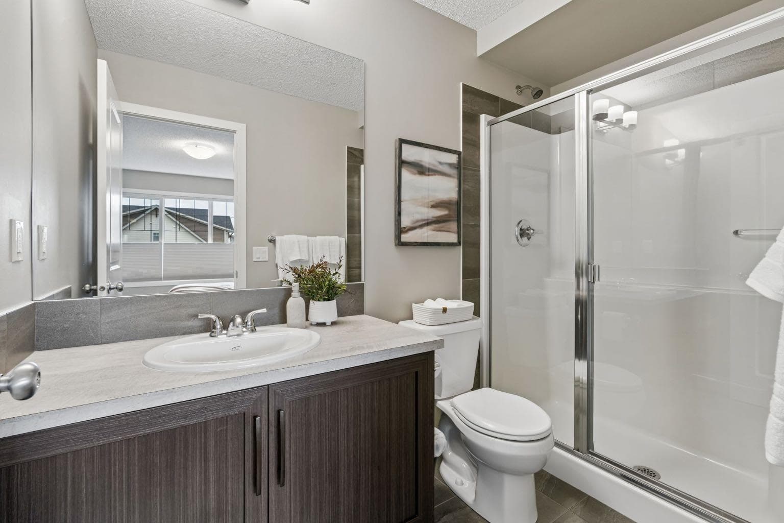 4 Emberside Place 