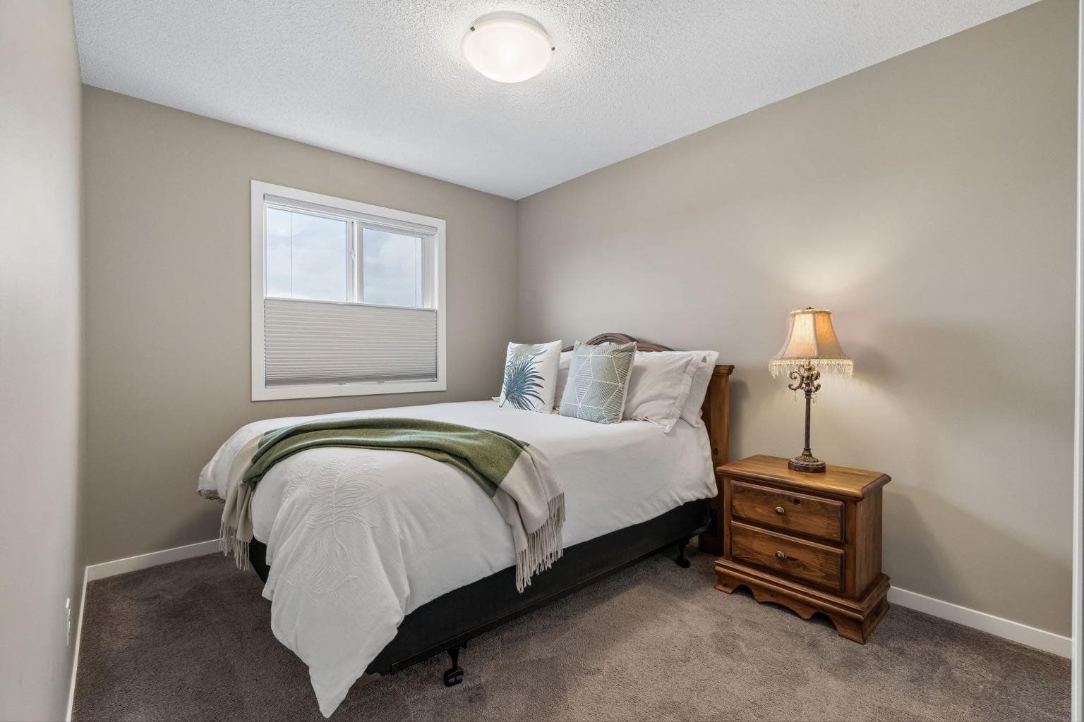 4 Emberside Place 