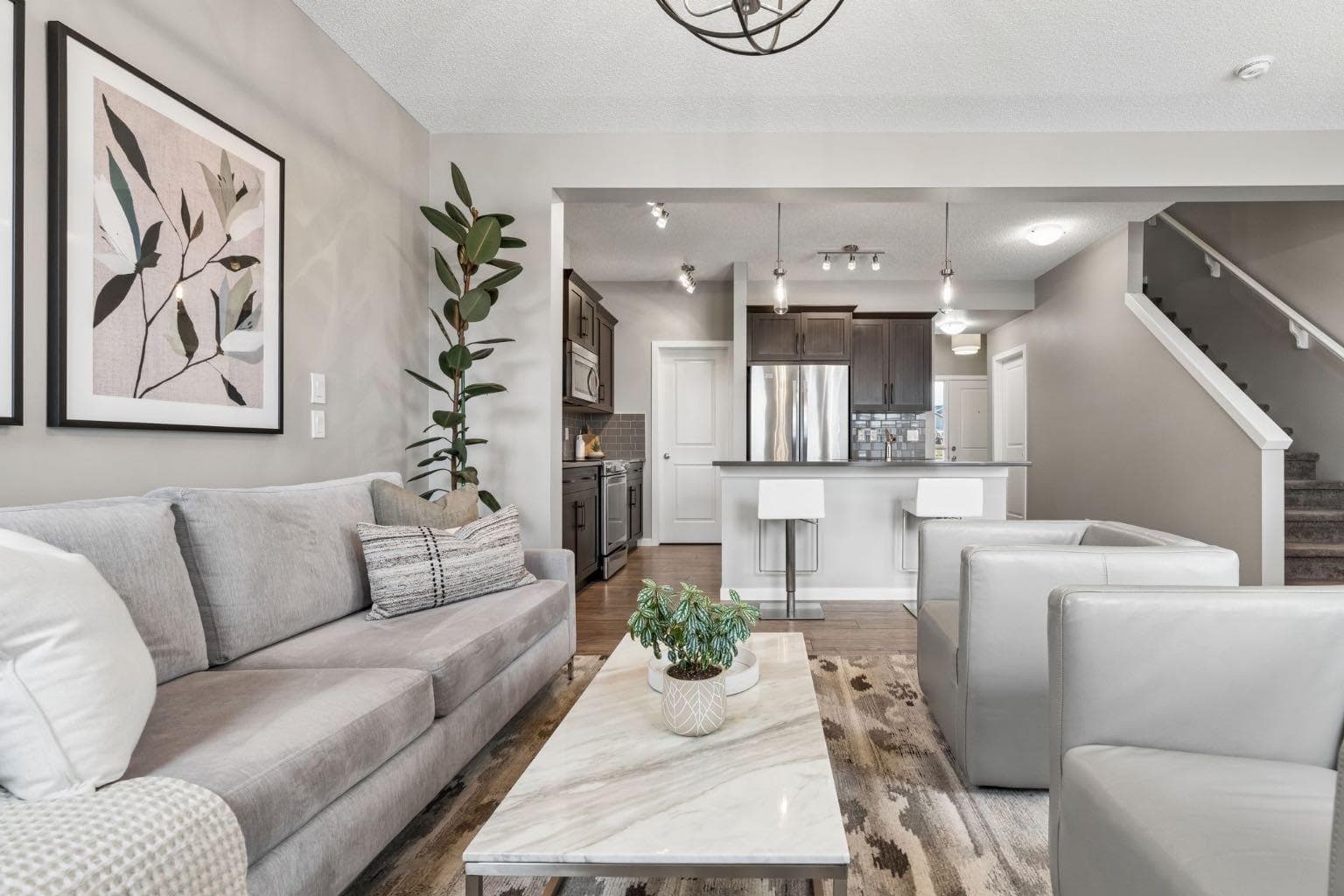 4 Emberside Place 
