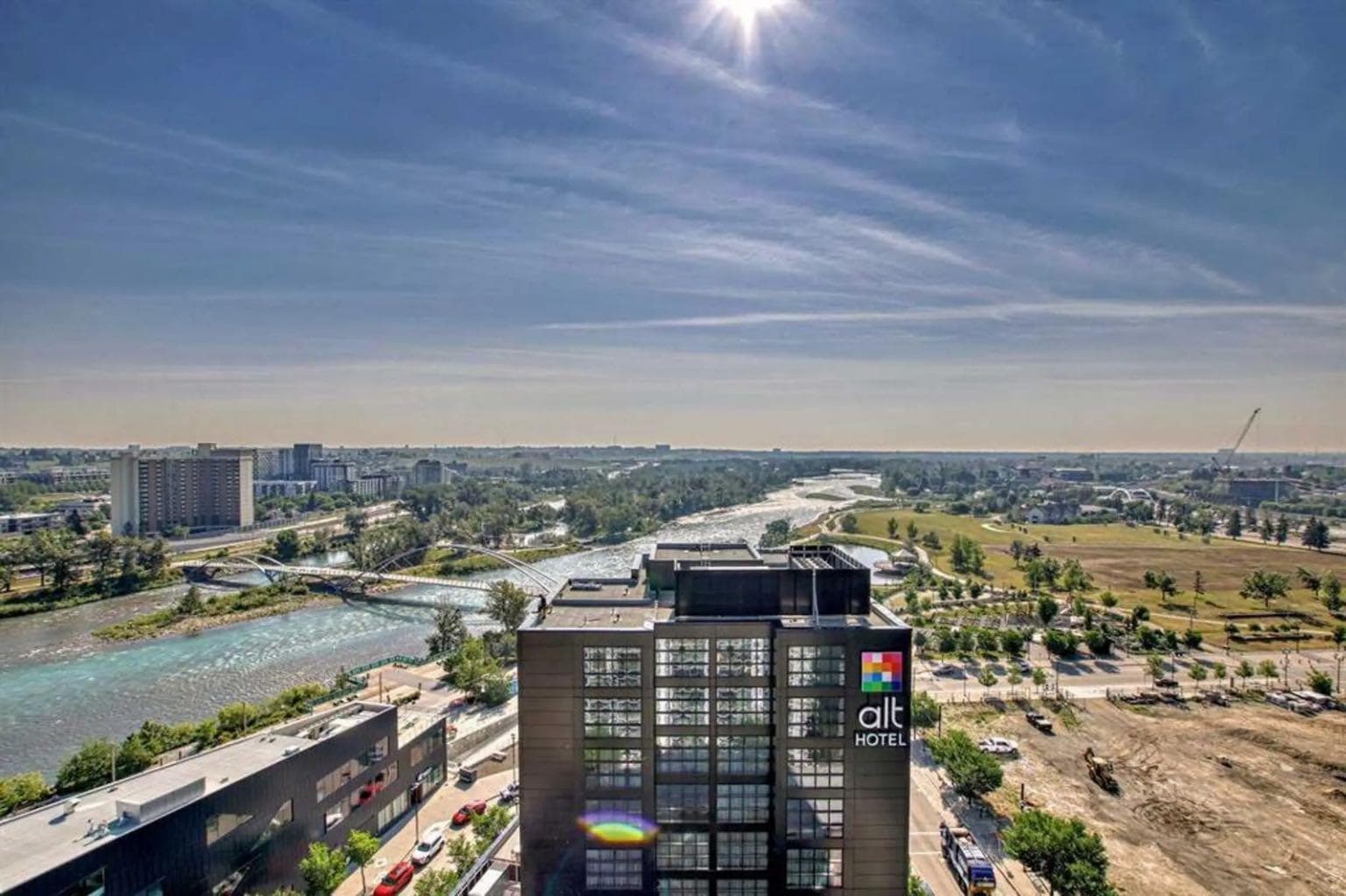 1605, 550 Riverfront Avenue SE