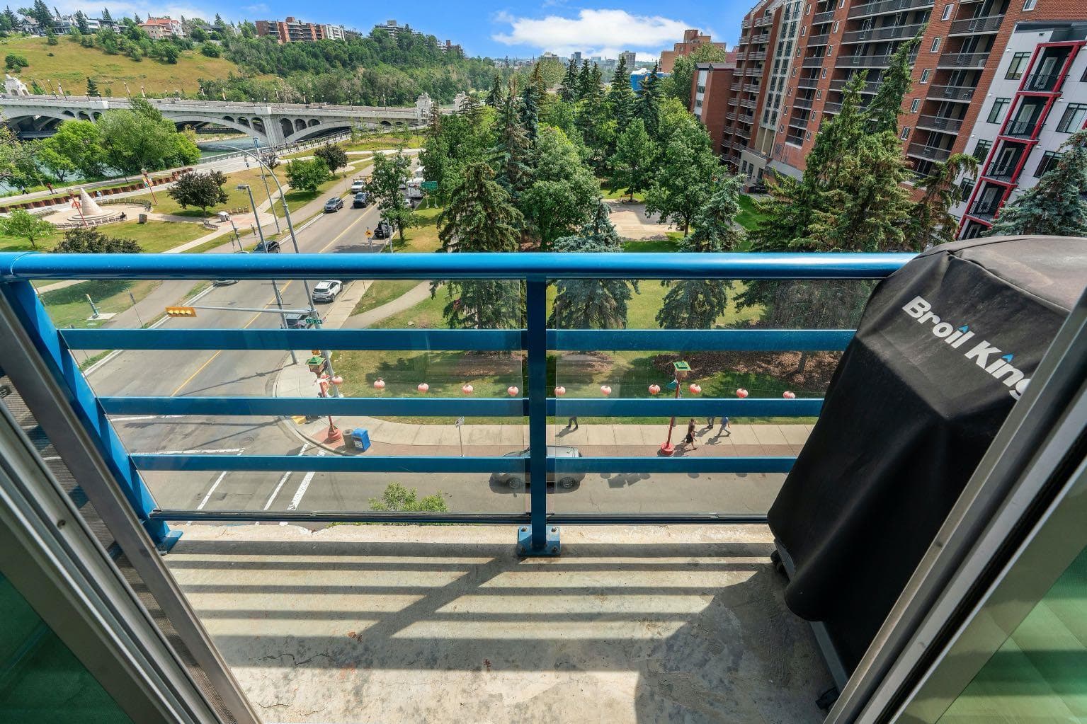 604, 205 Riverfront Avenue SW