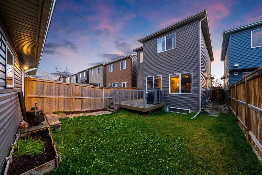 132 Evansborough Way NW