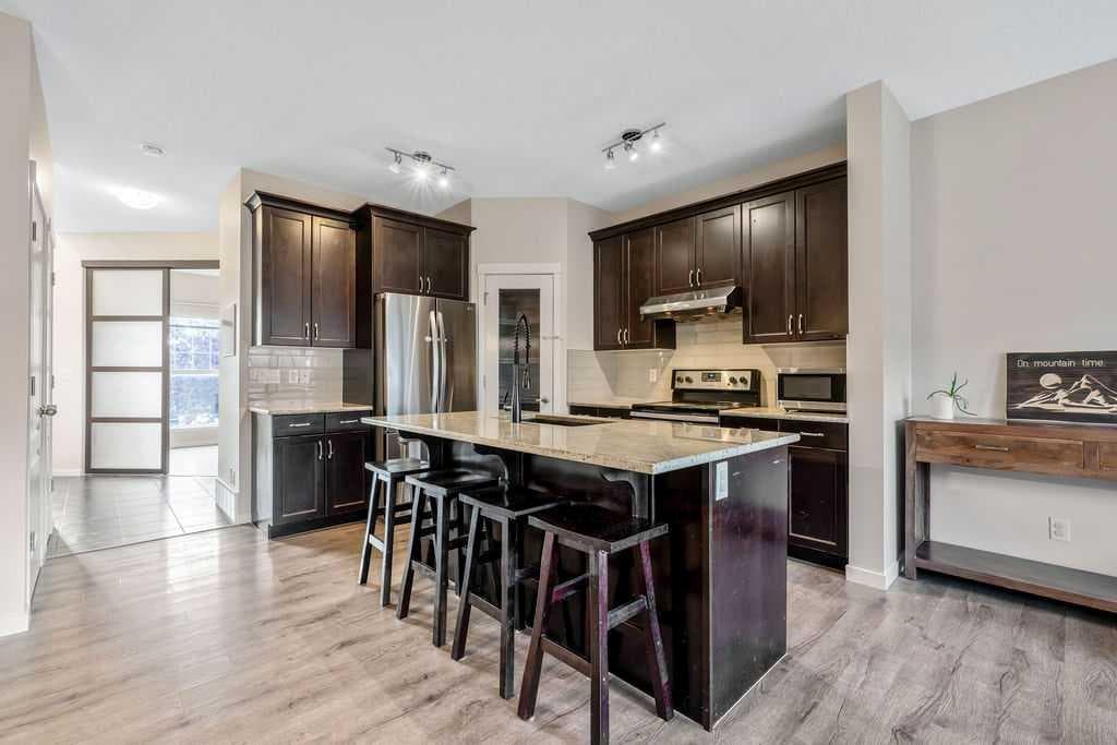 132 Evansborough Way NW