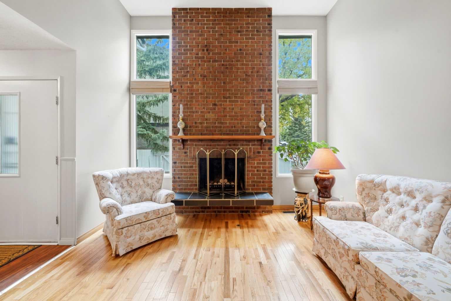 26, 5400 Dalhousie Drive NW