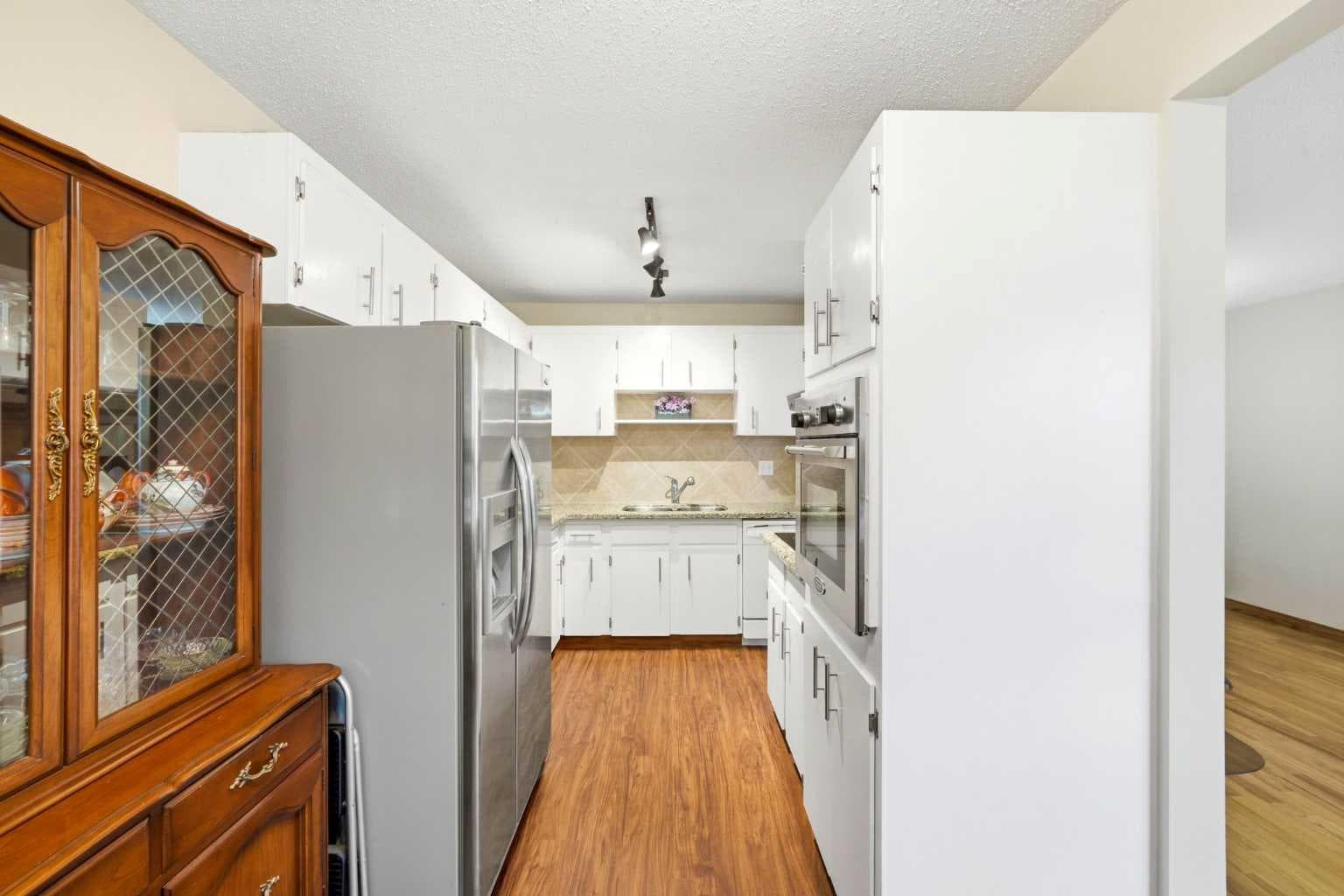 26, 5400 Dalhousie Drive NW