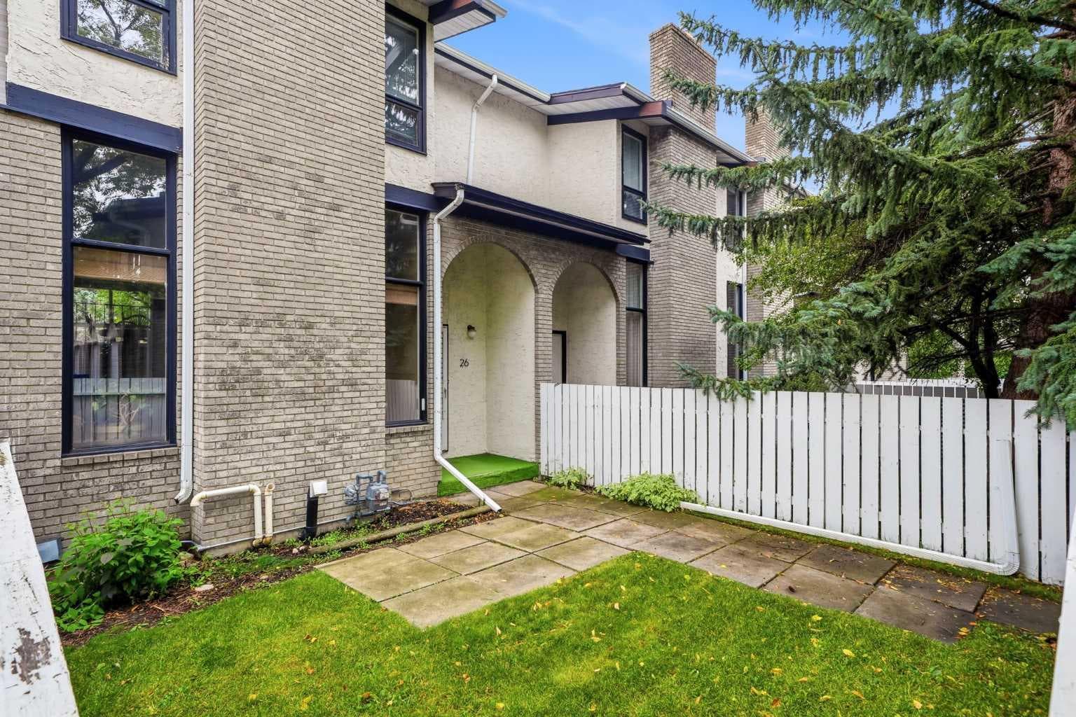 26, 5400 Dalhousie Drive NW
