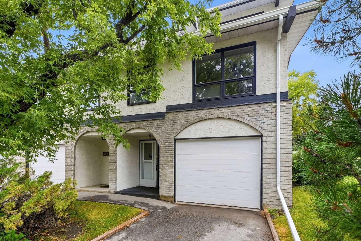 26, 5400 Dalhousie Drive NW