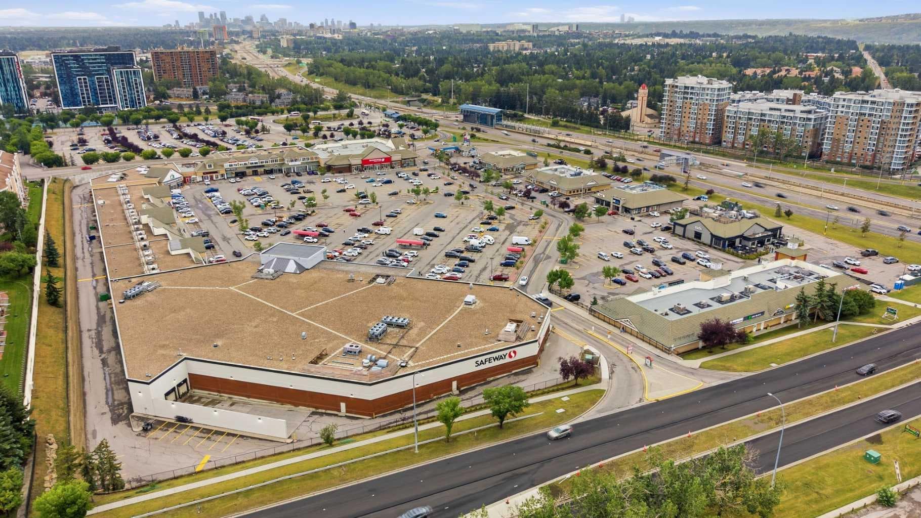 26, 5400 Dalhousie Drive NW