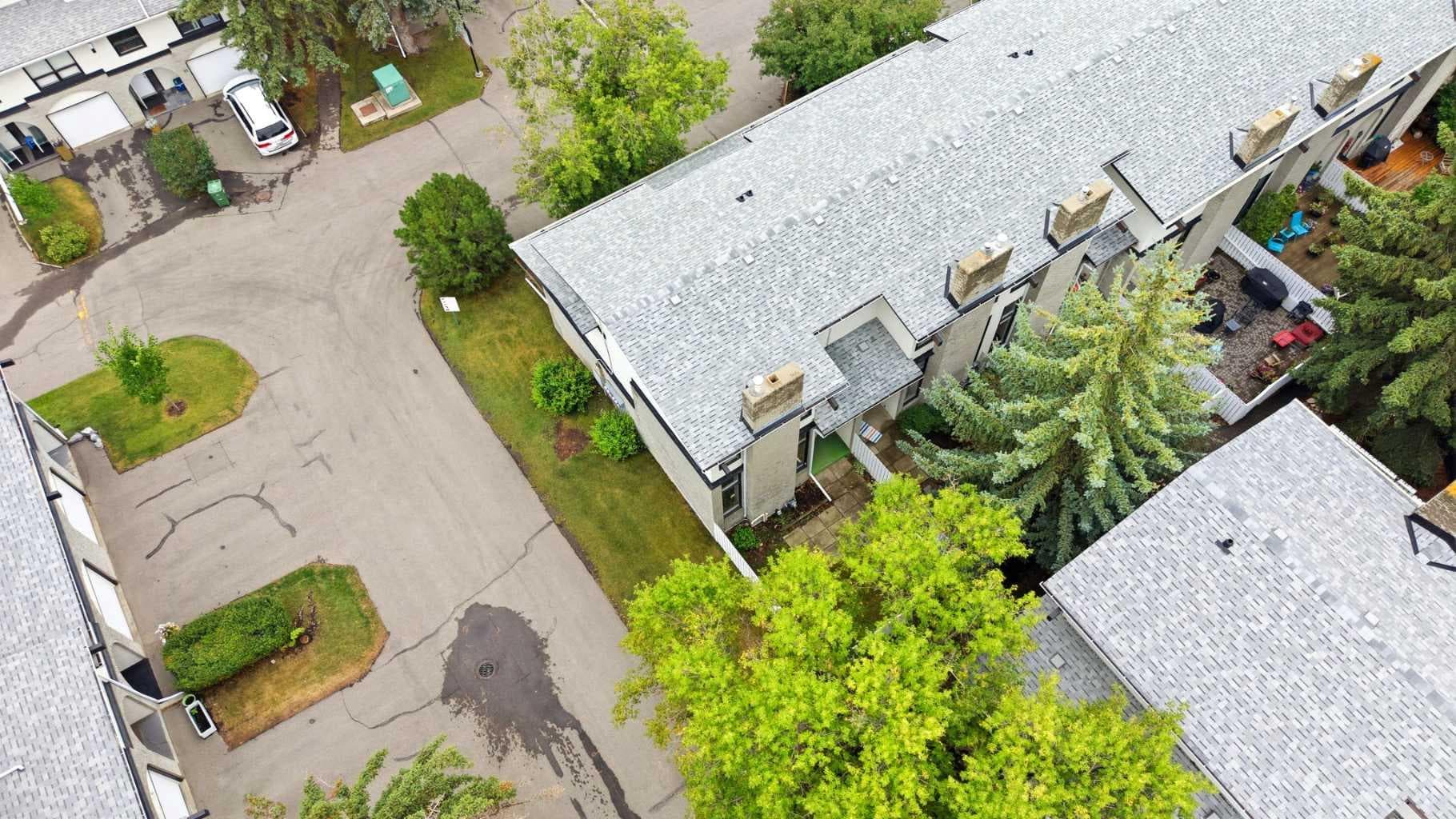 26, 5400 Dalhousie Drive NW
