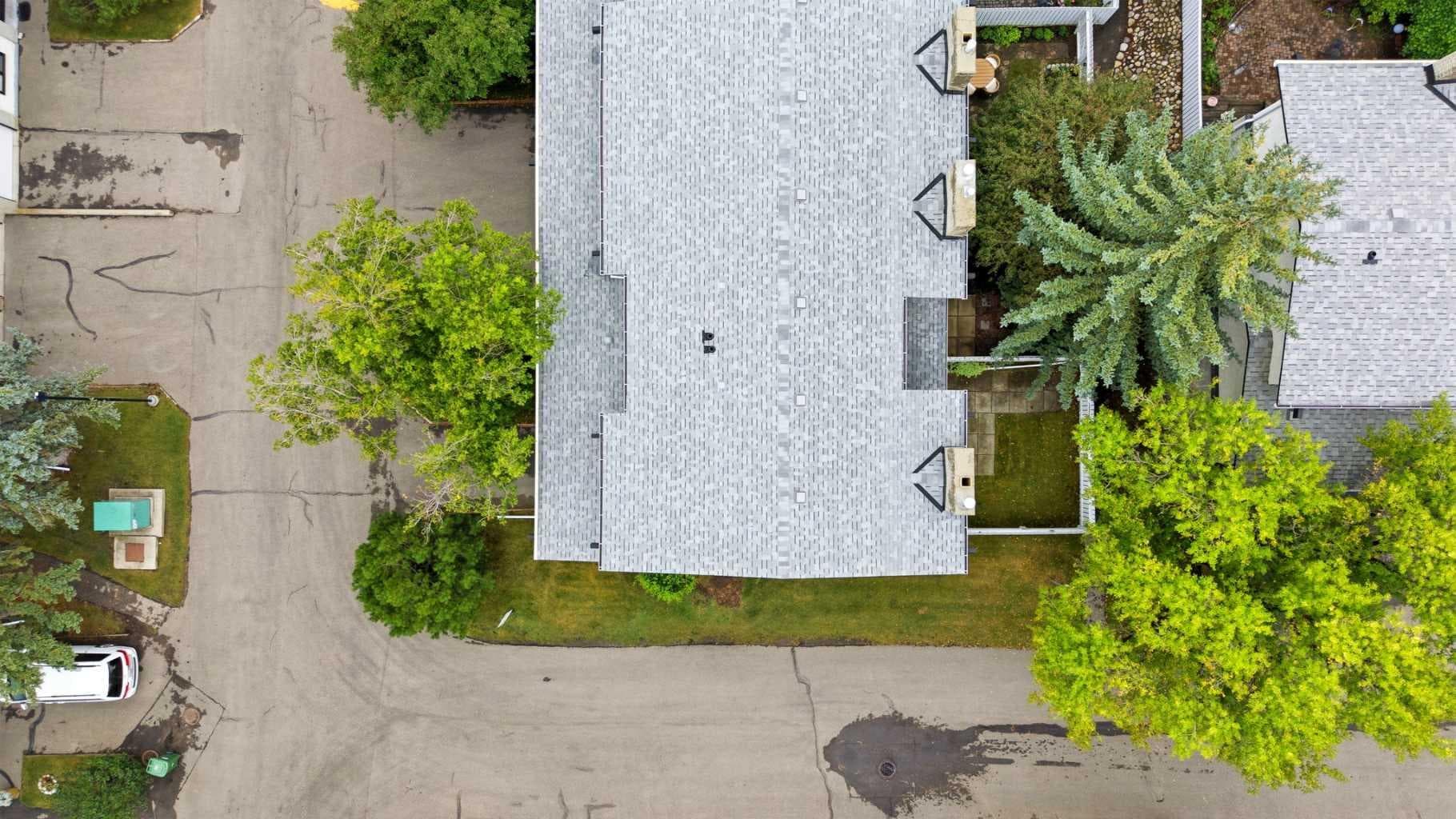 26, 5400 Dalhousie Drive NW