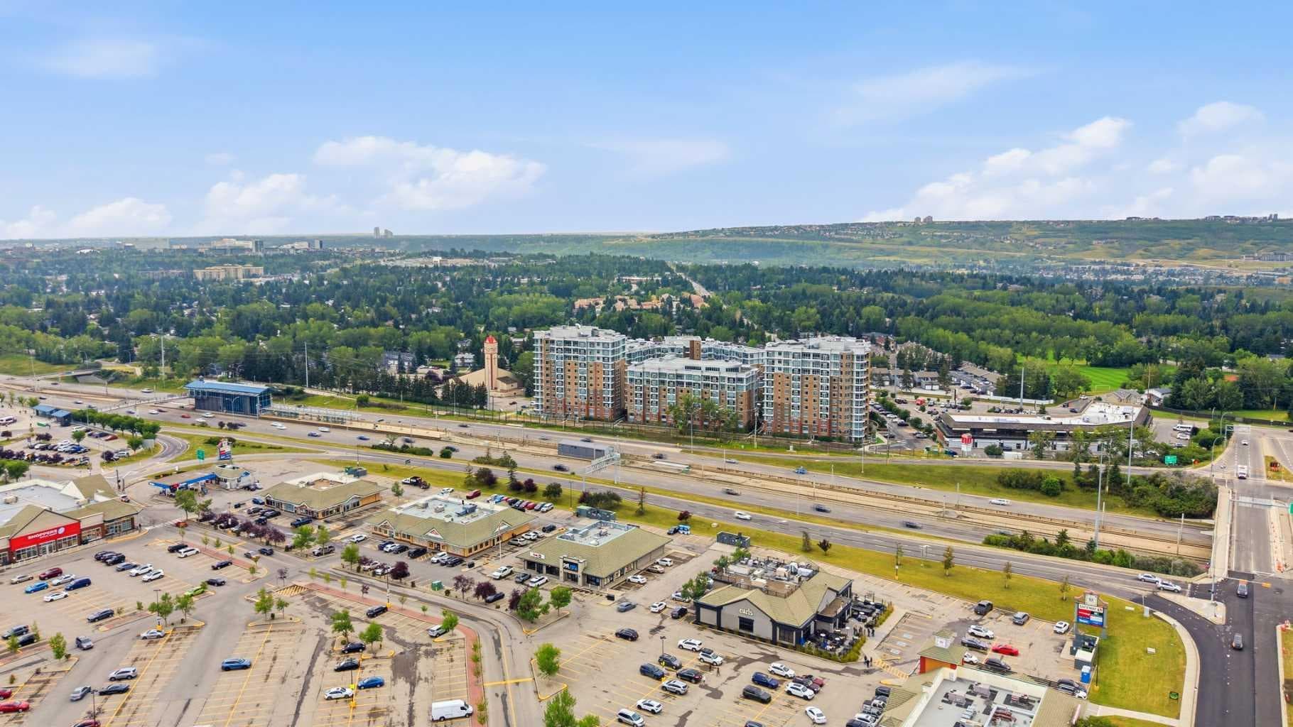 26, 5400 Dalhousie Drive NW