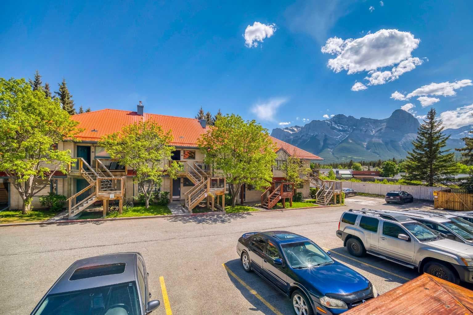 114, 1720 Bow Valley Trail 