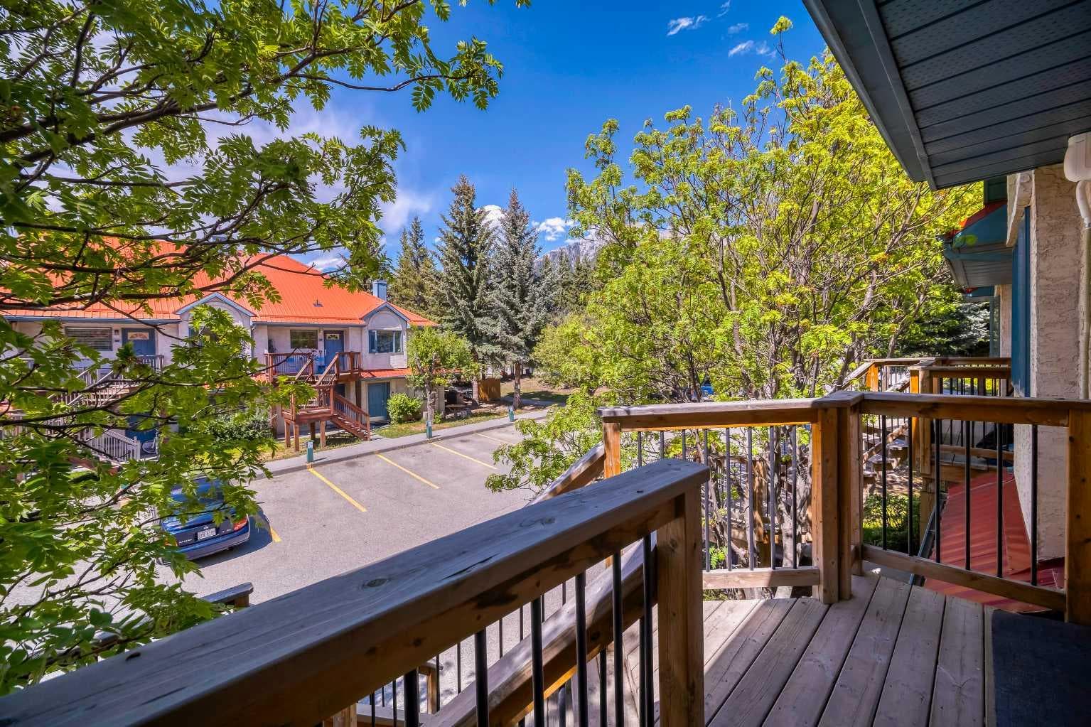 114, 1720 Bow Valley Trail 