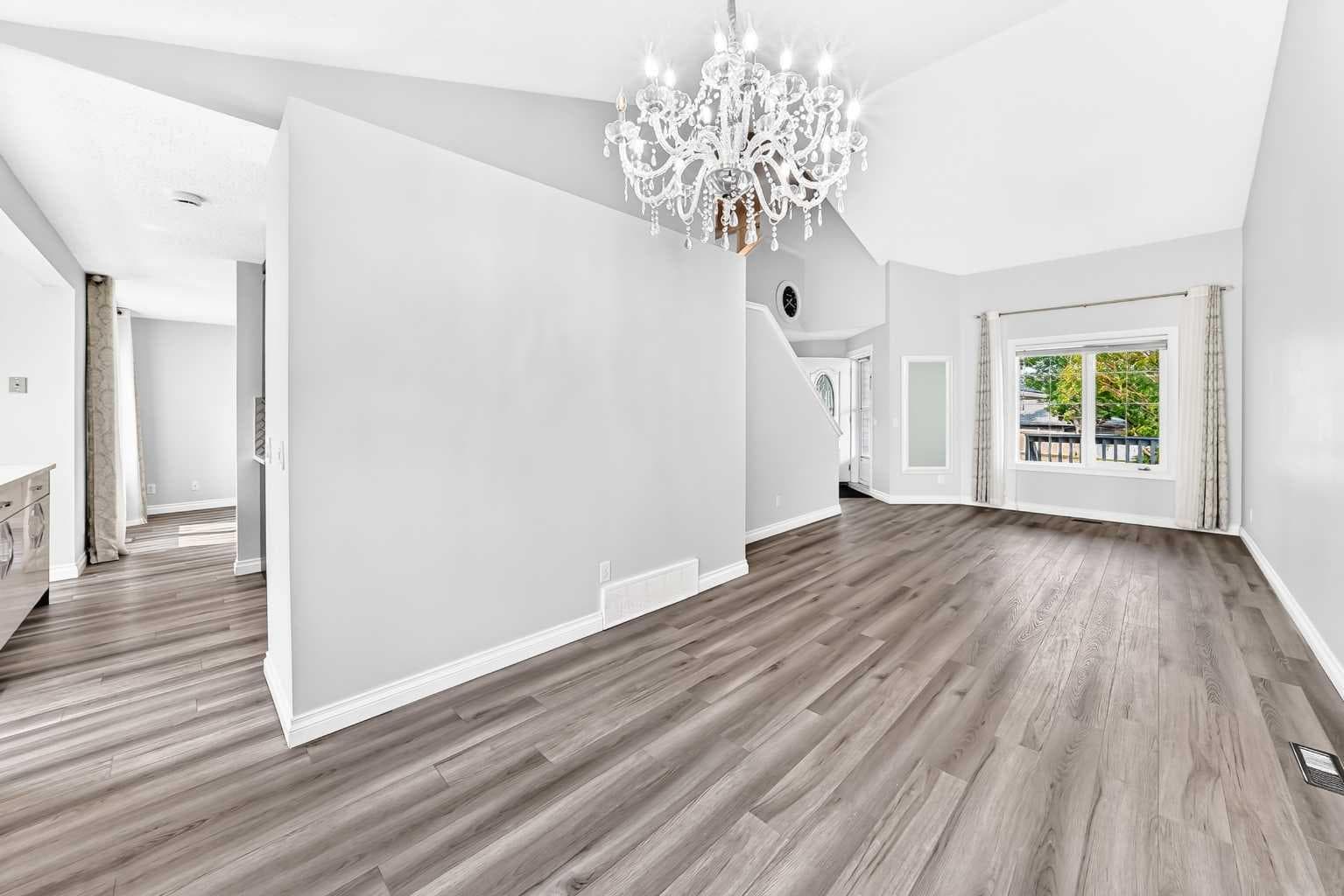 147 Macewan Drive NW