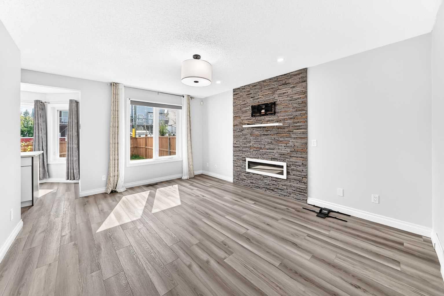 147 Macewan Drive NW