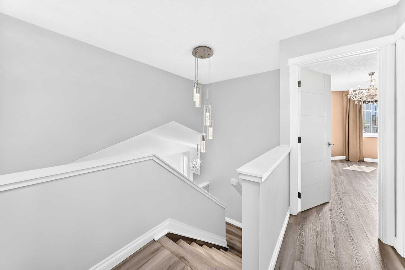 147 Macewan Drive NW